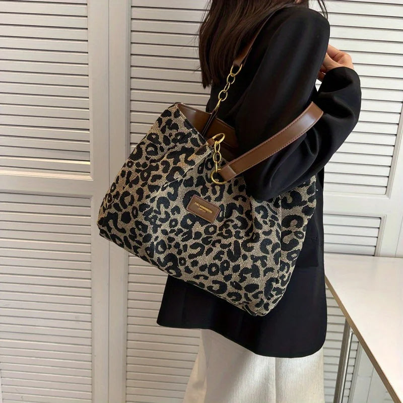 Adele · Borsa capiente leopardata e raffinata
