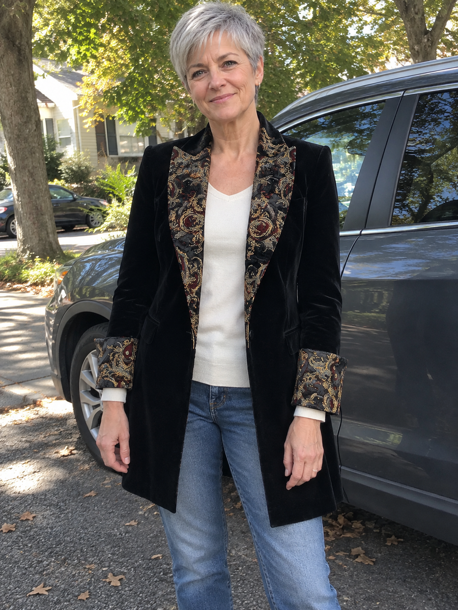 Foto · Vivia · Blazer nero barocco