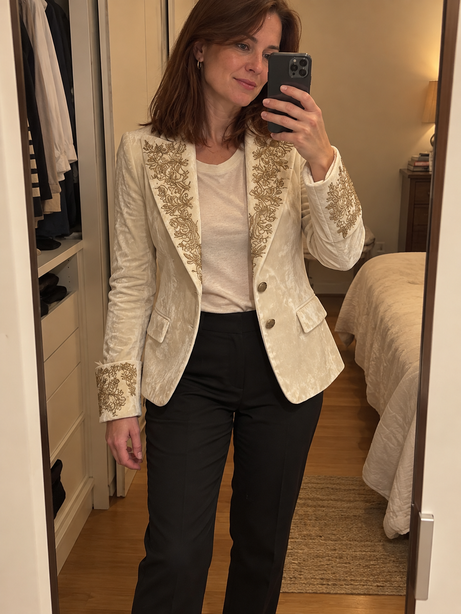 Foto · Evelina · Blazer avorio con dettagli dorati