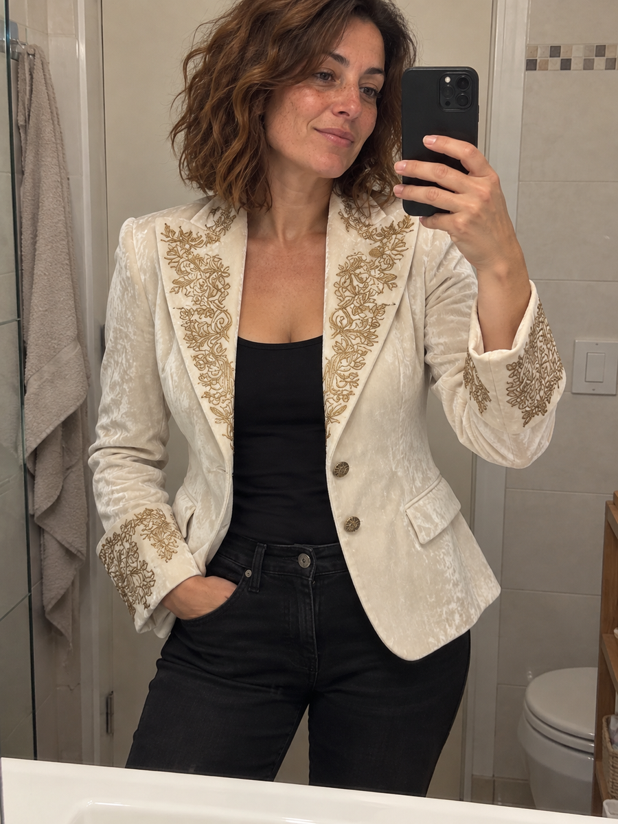 Foto · Evelina · Blazer avorio con dettagli dorati