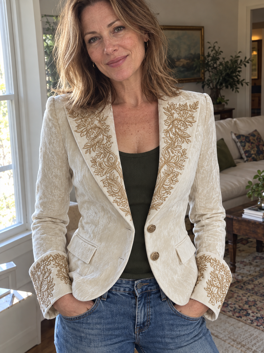 Foto · Evelina · Blazer avorio con dettagli dorati