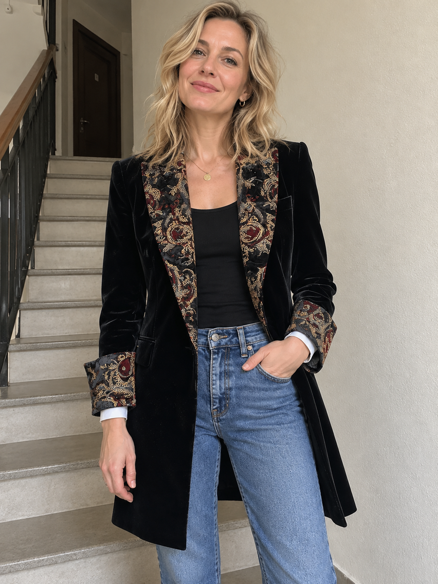 Foto · Vivia · Blazer nero barocco