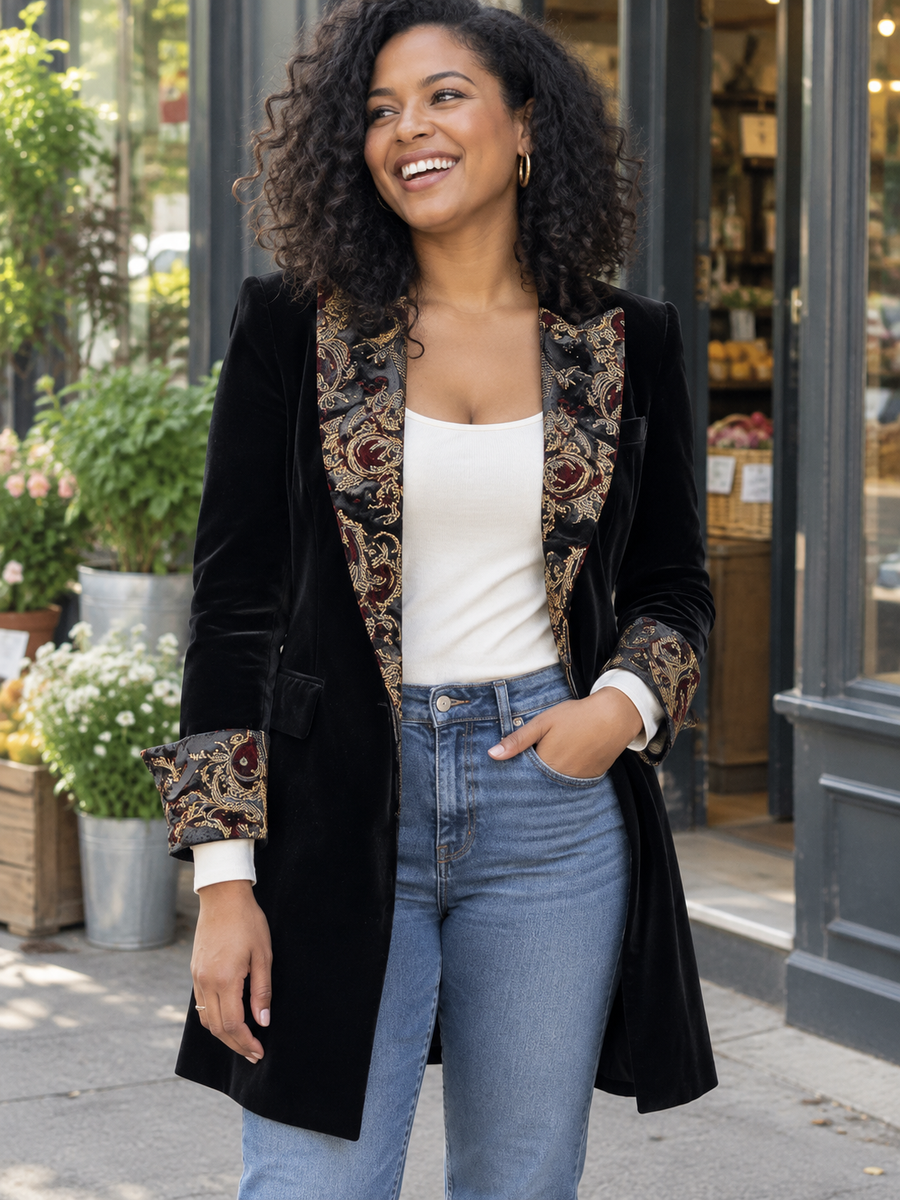 Foto · Vivia · Blazer nero barocco