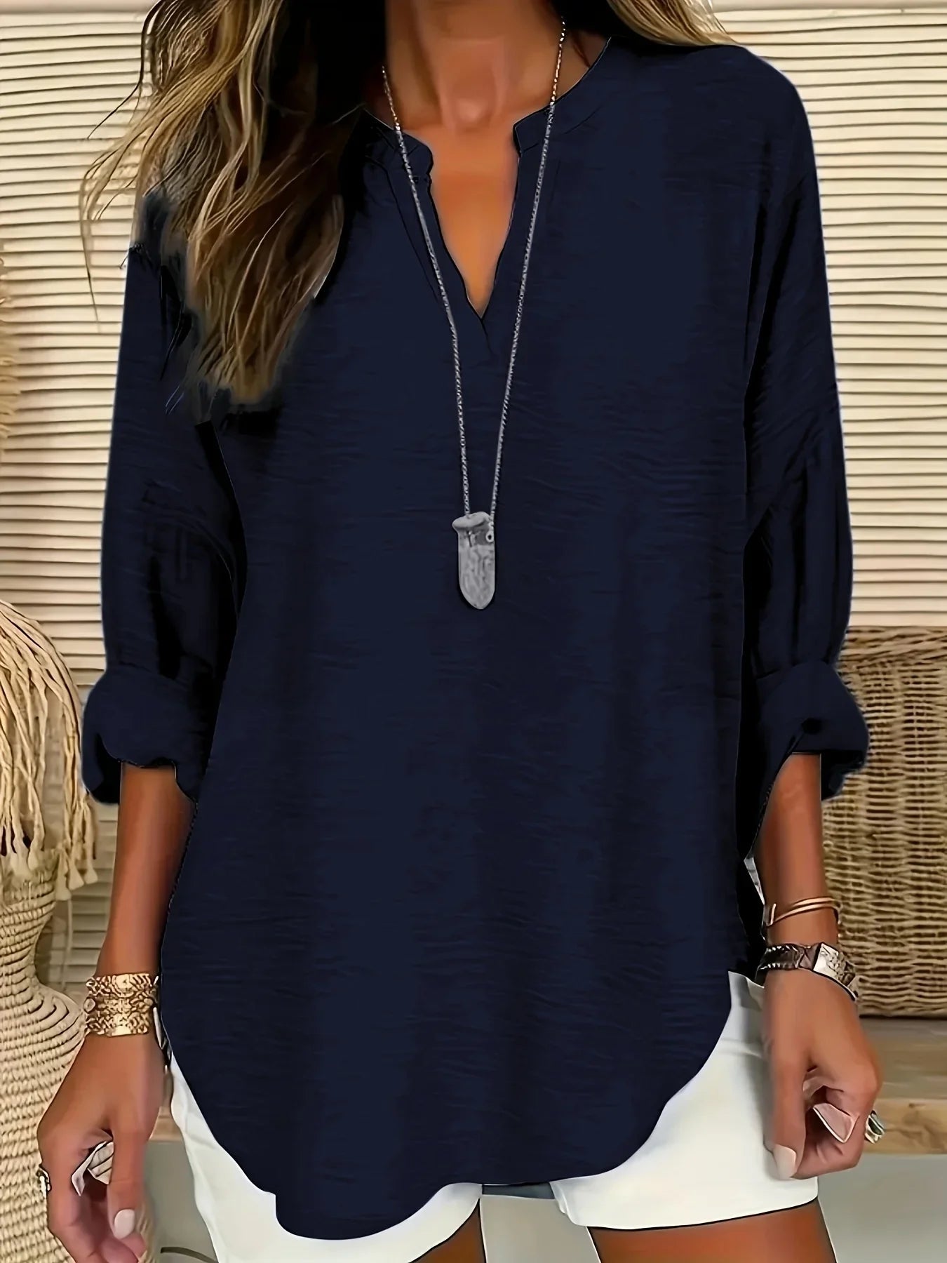 Ines · Blusa a V in tessuto leggero
