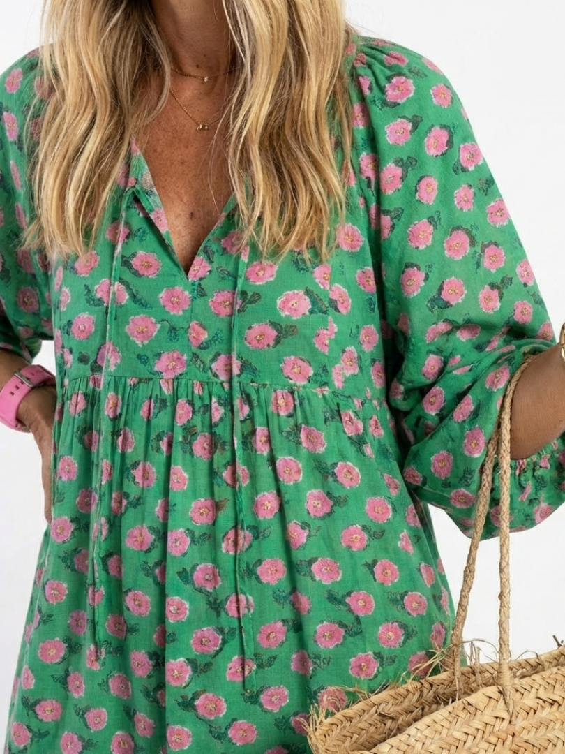 Fiora | Abito midi con stampato floreale, cuello en V y capas