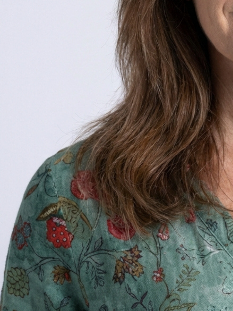 Marina | Abito lungo con stampato floreale, cuello en V y maniche tres cuartos
