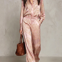 Completo satin paisley bordeaux — Colore Rosa