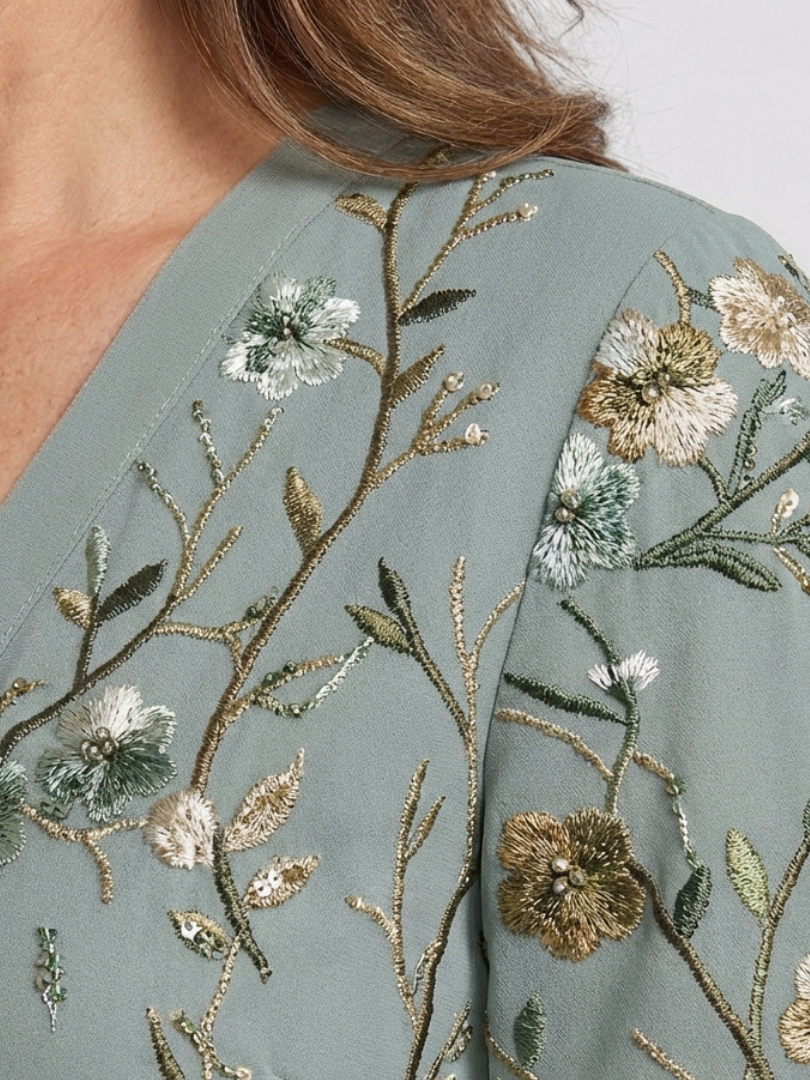 Claudia | Abito lungo de maniche corto con cuello en V y stampato floreale