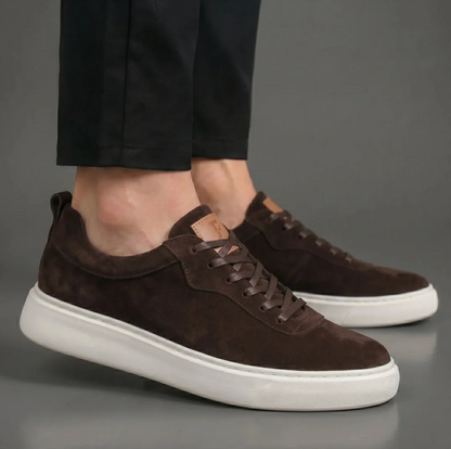 Matteo sneakers in pelle scamosciata — Marrone cioccolato