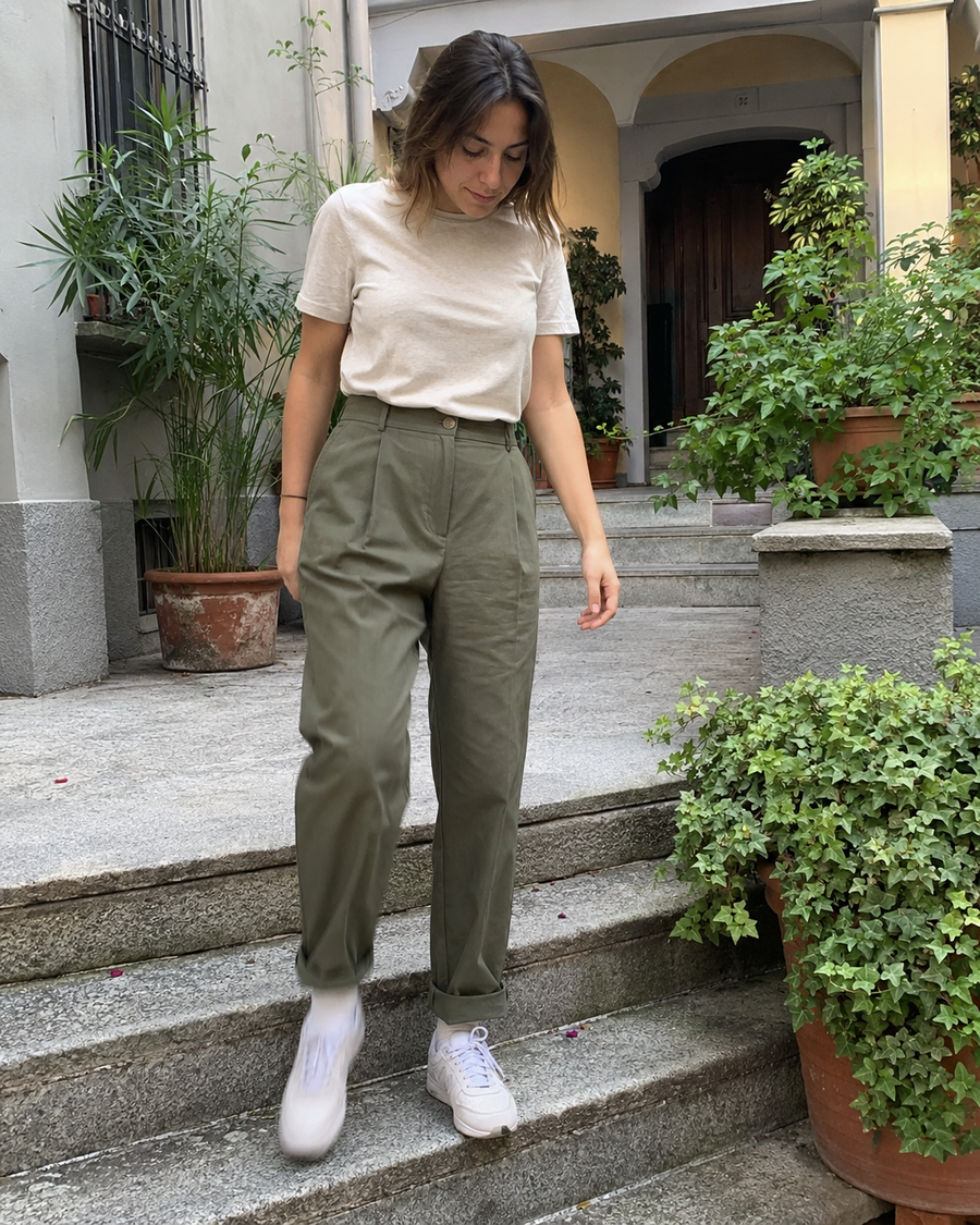 Foto cliente simulata per recensione donna pantaloni 06
