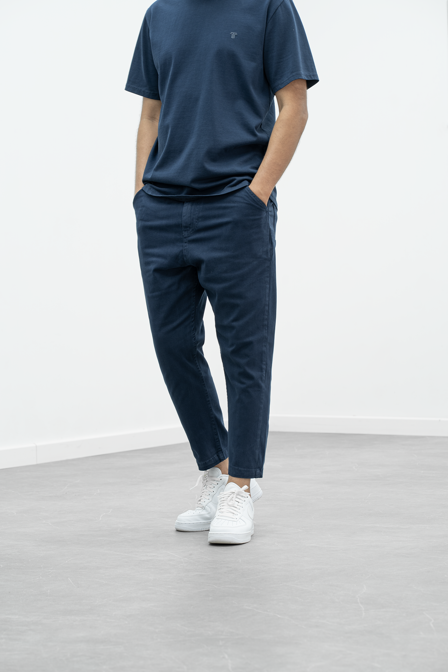 Evandro · Pantalone 7/8 Blu Navy — look total blu