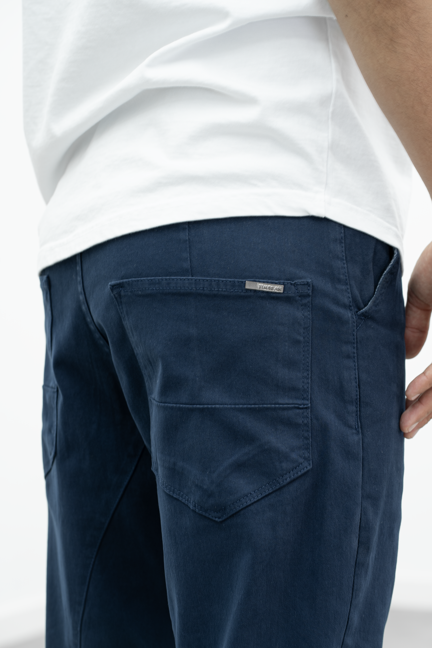 Evandro · Pantalone 7/8 Blu Navy — dettaglio tasca posteriore