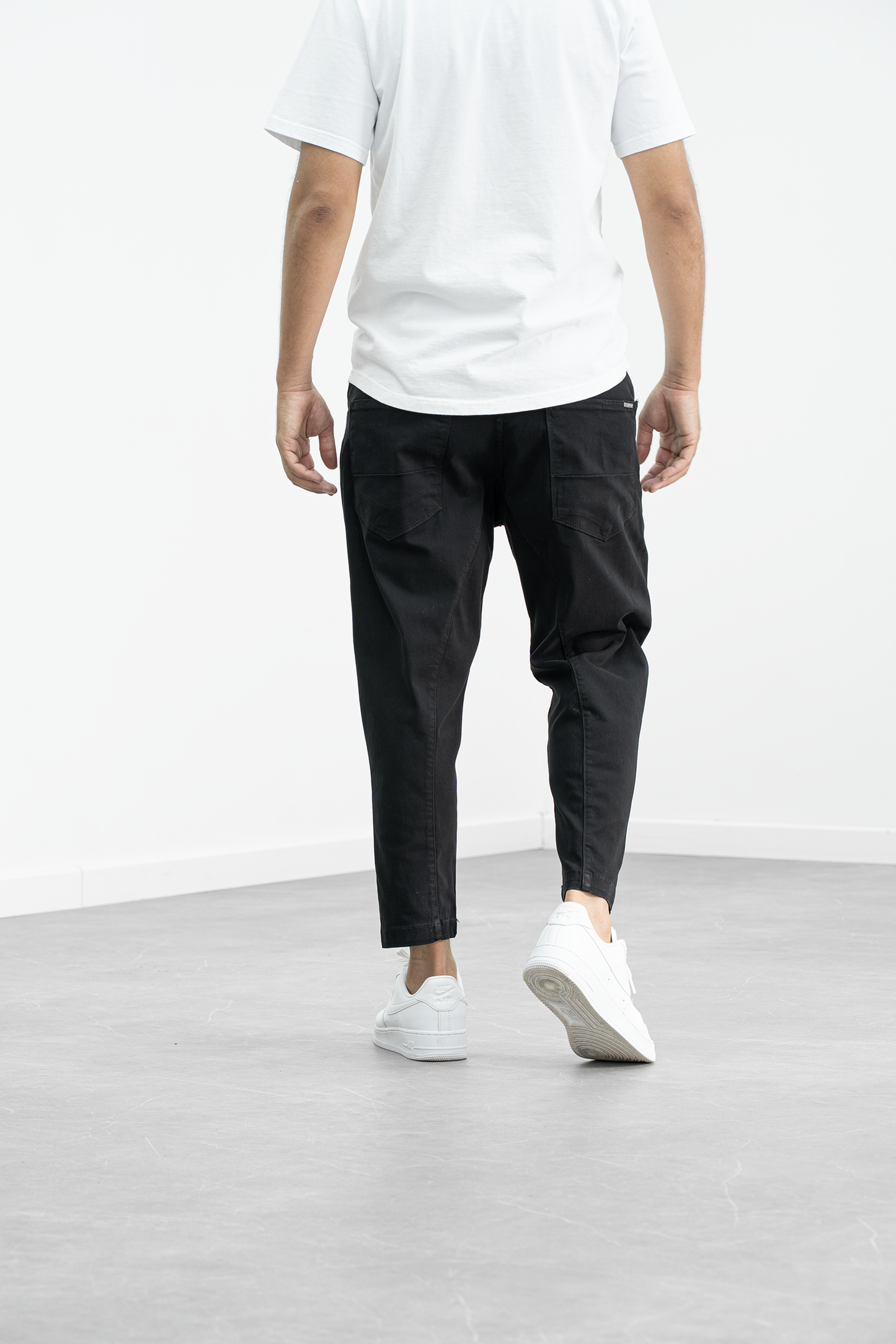 Evandro · Pantalone 7/8 Nero — vista posteriore