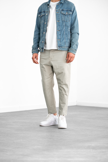 Evandro · Pantalone 7/8 Sabbia — vista frontale in piedi