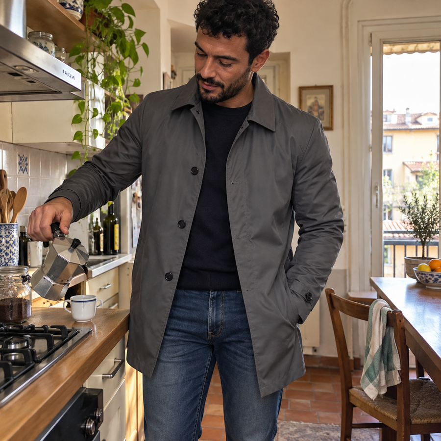 Foto del cliente per Amedeo · Trench urbano di media lunghezza