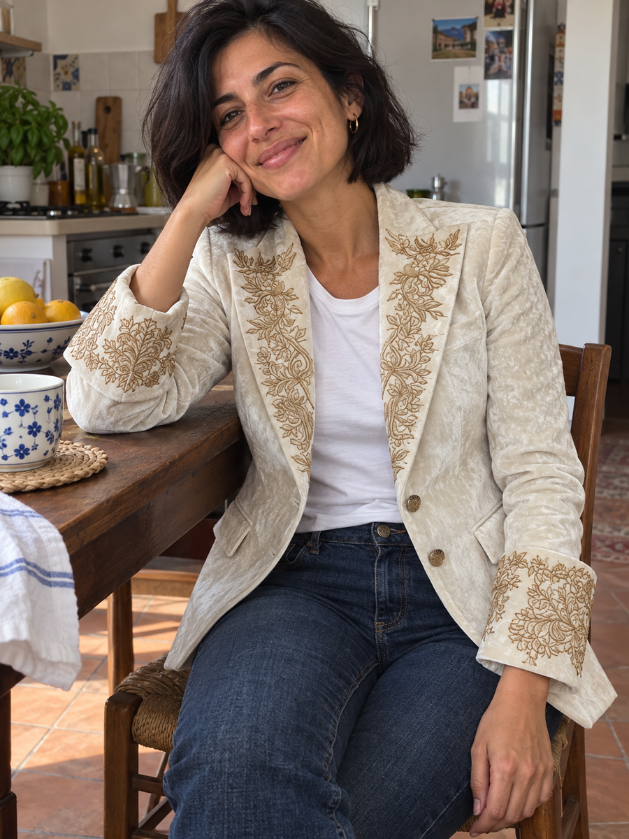Foto · Evelina · Blazer avorio con dettagli dorati