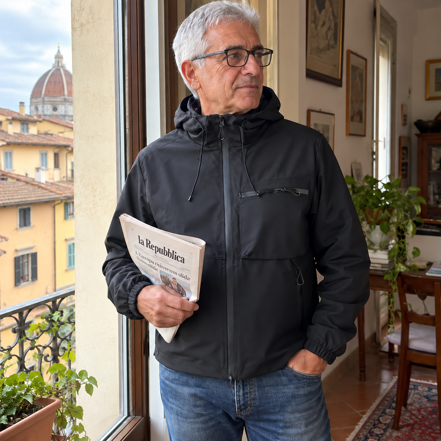 Foto del cliente per Vittore · Giacca idrorepellente con cappuccio