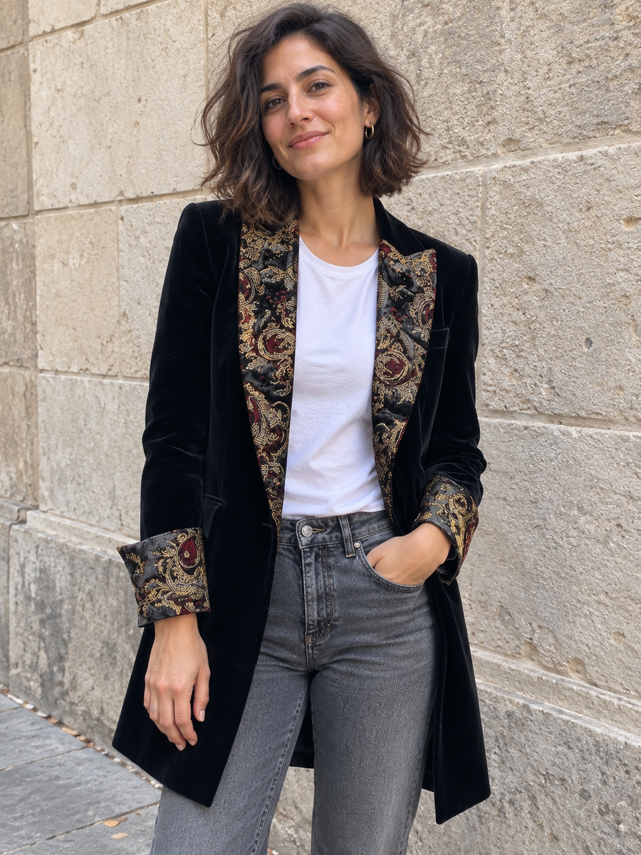 Foto · Vivia · Blazer nero barocco
